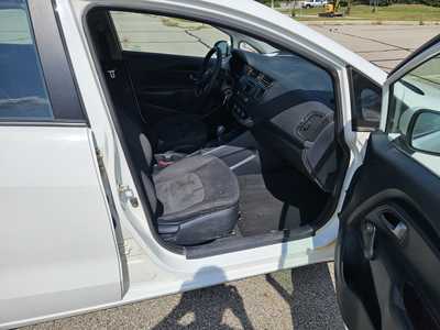 2015 Kia Rio, $4000. Photo 6