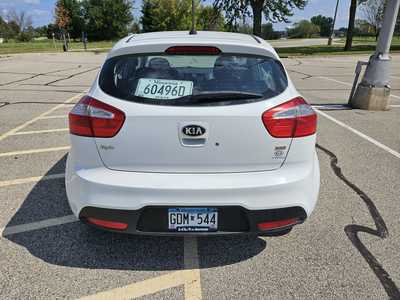 2015 Kia Rio, $4000. Photo 8