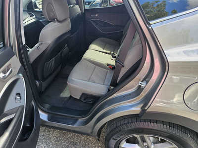 2017 Hyundai Santa Fe, $10999. Photo 4