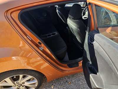2016 Hyundai Veloster, $7999. Photo 4