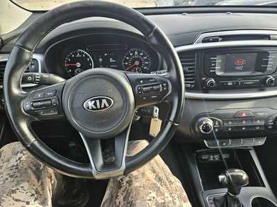 2016 Kia Sorento, $4999. Photo 5