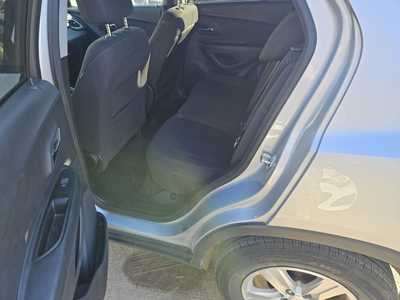 2019 Chevrolet Trax, $10999. Photo 4