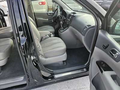 2012 Kia Sedona, $4999. Photo 5