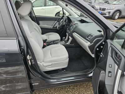 2014 Subaru Forester, $12999. Photo 6