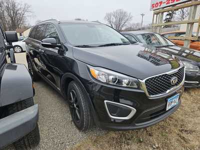 2017 Kia Sorento, $11999. Photo 2