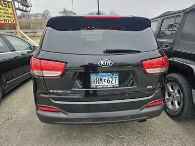 2017 Kia Sorento, $11999. Photo 8