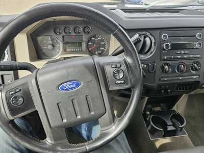 2009 Ford F350 Reg Cab, $9999. Photo 5