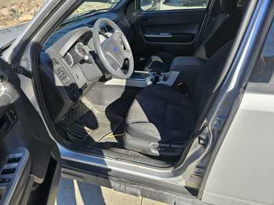 2008 Ford Escape, $2999. Photo 3