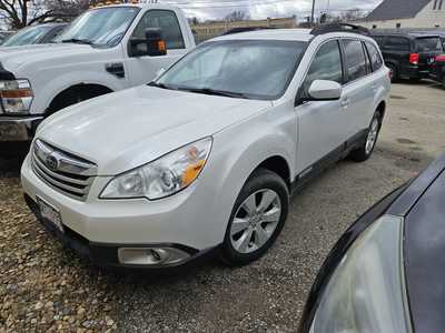 2011 Subaru Outback, $4999. Photo 2
