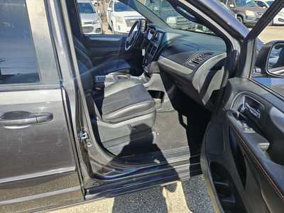 2016 Dodge Caravan, Grand, $5999. Photo 4