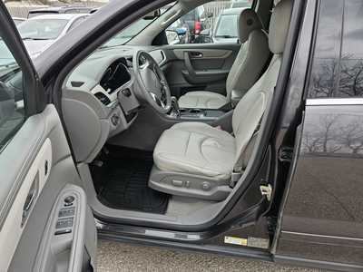 2015 Chevrolet Traverse, $4999. Photo 3