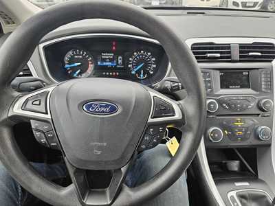 2014 Ford Fusion, $6999. Photo 4