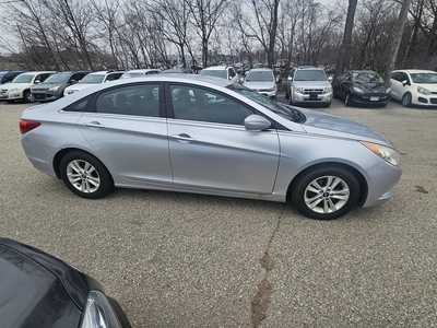 2013 Hyundai Sonata, $3999. Photo 2