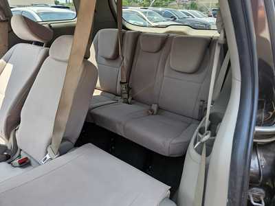 2016 Kia Sedona, $9999. Photo 4