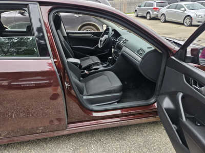 2013 Volkswagen Passat, $4999. Photo 5