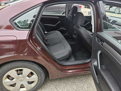 2013 Volkswagen Passat, $4999. Photo 6