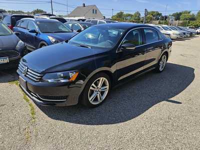 2014 Volkswagen Passat, $6999. Photo 6