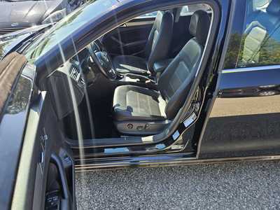 2014 Volkswagen Passat, $6999. Photo 8