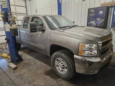 2008 Chevrolet 2500 Ext Cab, $19999. Photo 2