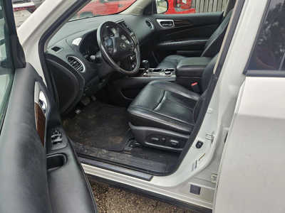 2014 Nissan Pathfinder, $8999. Photo 8