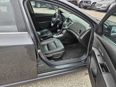 2013 Chevrolet Cruze, $5999. Photo 4