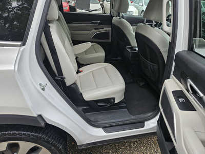 2020 Kia Telluride, $14999. Photo 4