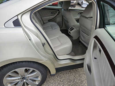 2011 Ford Taurus, $4999. Photo 6