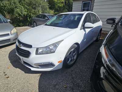 2015 Chevrolet Cruze, $5999. Photo 4