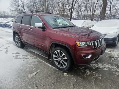 2018 Jeep Grand Cherokee, $13999. Photo 2