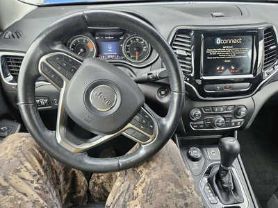 2019 Jeep Cherokee, $12999. Photo 7