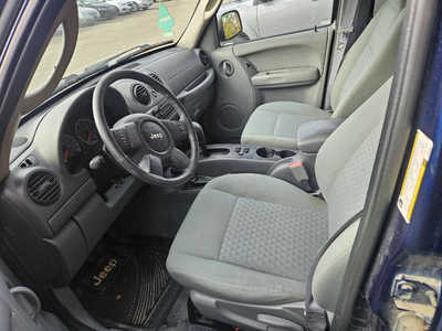 2007 Jeep Liberty, $2999. Photo 6