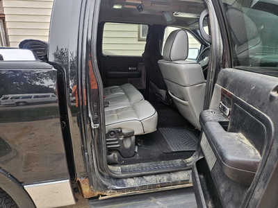 2006 Lincoln Mark LT, $3999. Photo 2