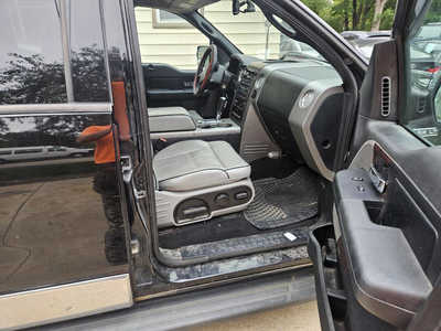 2006 Lincoln Mark LT, $3999. Photo 3