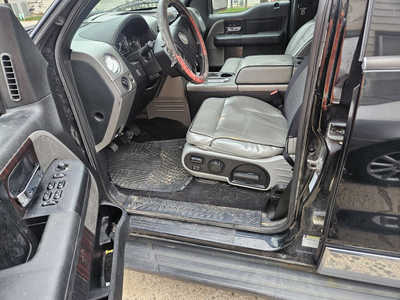 2006 Lincoln Mark LT, $3999. Photo 5