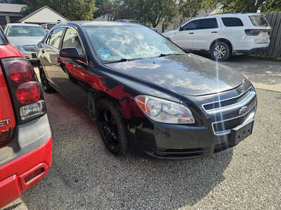 2011 Chevrolet Malibu, $2999. Photo 6