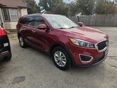 2016 Kia Sorento, $9999. Photo 5
