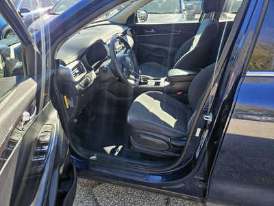 2016 Kia Sorento, $6999. Photo 3