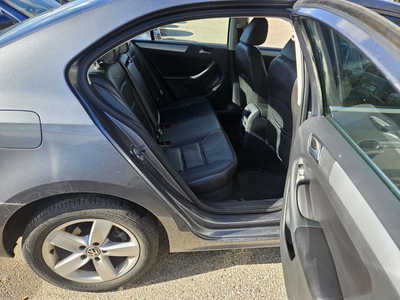 2014 Volkswagen Jetta, $5999. Photo 3
