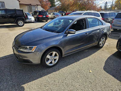 2014 Volkswagen Jetta, $5999. Photo 6