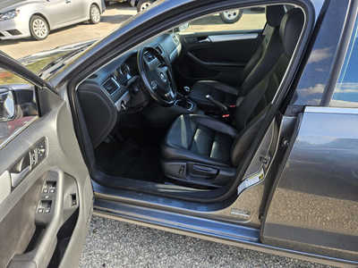 2014 Volkswagen Jetta, $5999. Photo 8