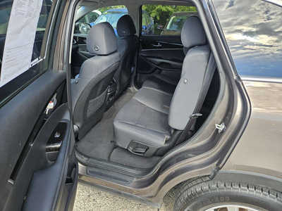 2019 Kia Sorento, $10999. Photo 6