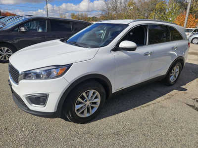 2016 Kia Sorento, $3999. Photo 8