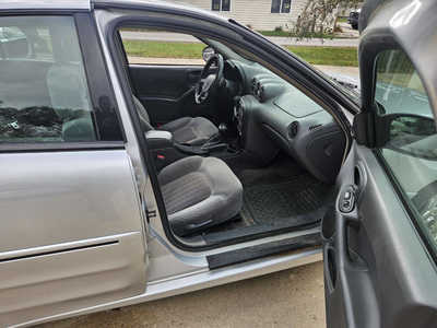 2004 Pontiac Grand Am, $2999. Photo 4