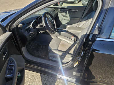 2014 Chevrolet Impala, $5999. Photo 5