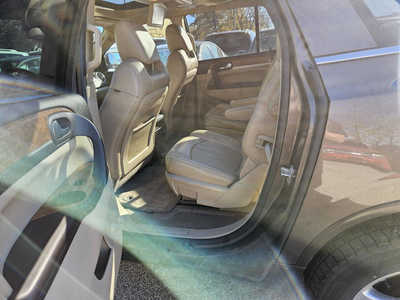2010 Buick Enclave, $3999. Photo 3