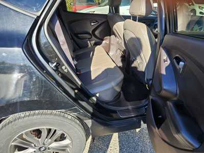 2015 Hyundai Tucson, $4999. Photo 6