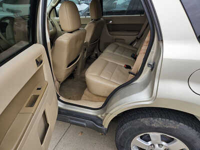 2010 Ford Escape, $3999. Photo 1