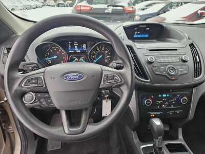 2017 Ford Escape, $7999. Photo 6