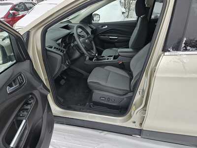 2017 Ford Escape, $7999. Photo 7