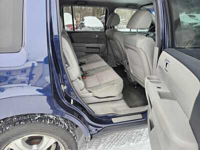 2013 Honda Pilot, $9999. Photo 6